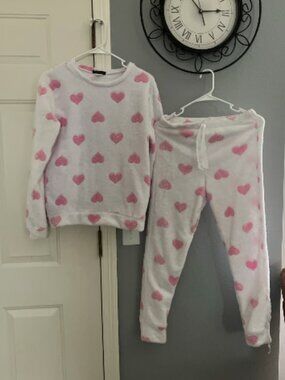 Grumpy & Gorgeous Brand Size Large Heart Pattern Lounge Set
